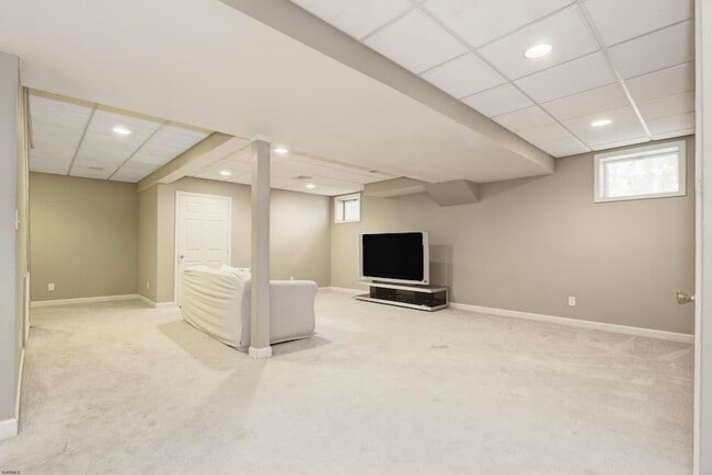 Building Photo - 113 Lighthouse Ln