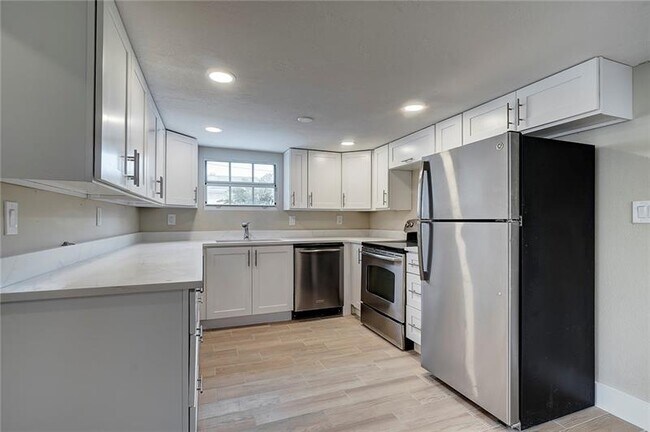 Building Photo - 6711 NW 8th St