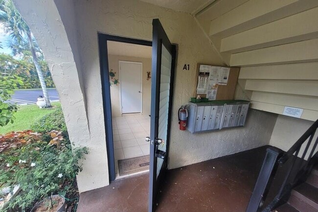 Building Photo - 3626 La Mar Ct