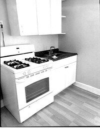 Building Photo - 423 Quitman St