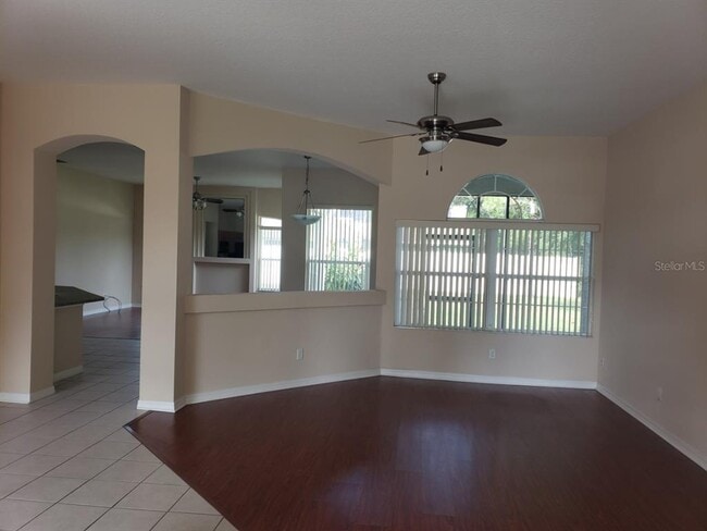 Building Photo - 41 Patchogue Ln