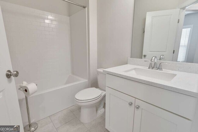 Building Photo - 413 Bishop Ln