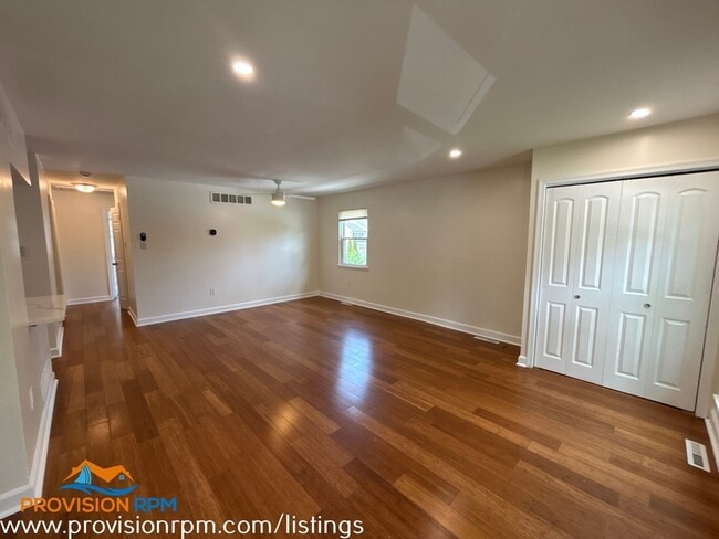 Building Photo - 812 Baltimore Annapolis Blvd