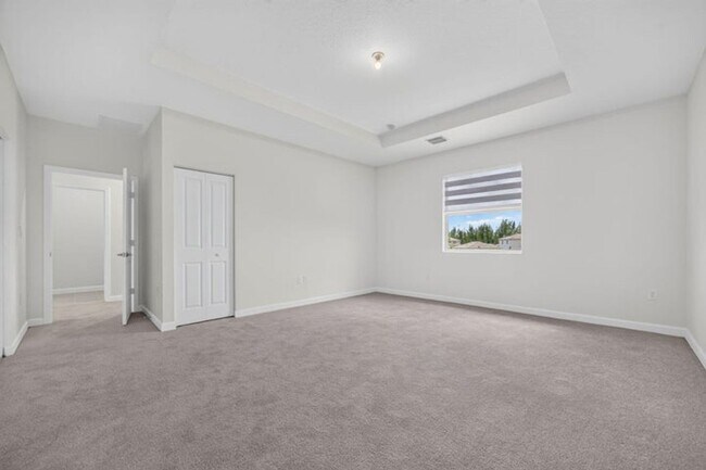 Building Photo - 2444 SE 29th Dr