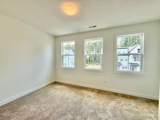Building Photo - Newly Built 4BD, 3.5BA Northeast Raleigh Townhome in a Great Location