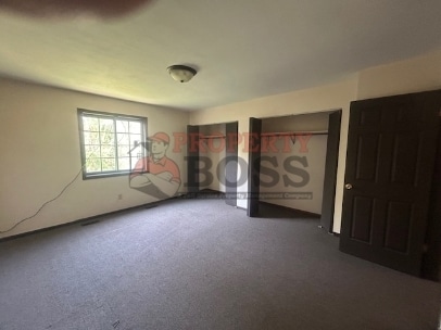 Building Photo - 5796 Creekview Ct W