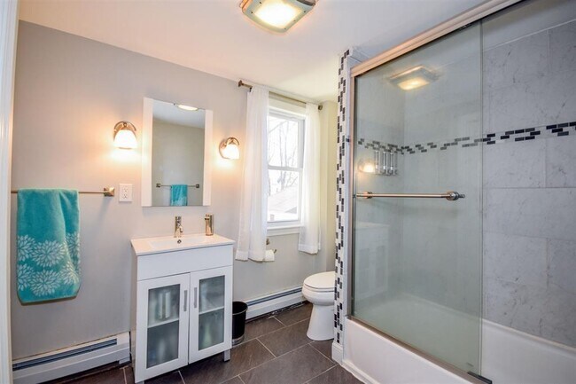 Building Photo - 87 Union St