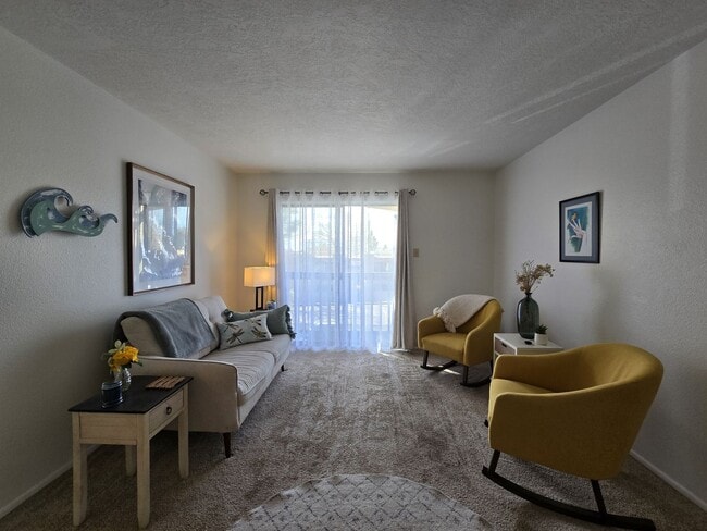 Building Photo - 941 Calle Mejia