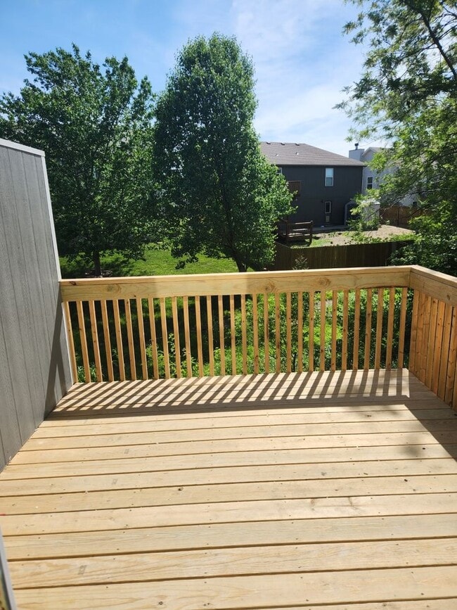 Building Photo - 1213 Pebblecreek Dr