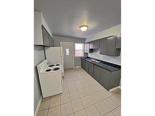 Building Photo - Boyd Street 4836-4838