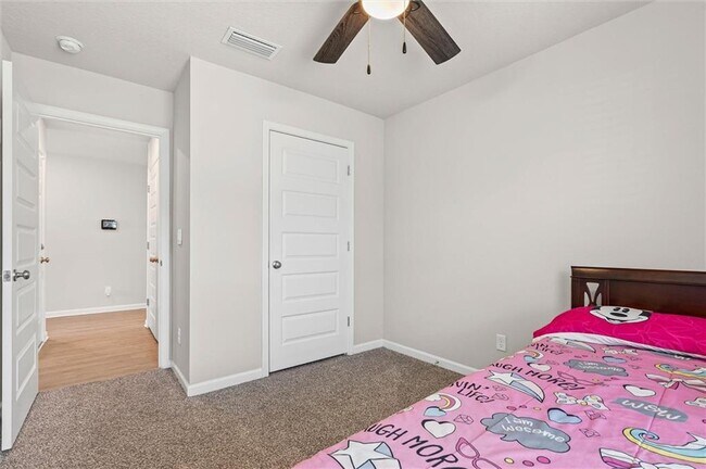 Building Photo - 2599 Cedarwood St