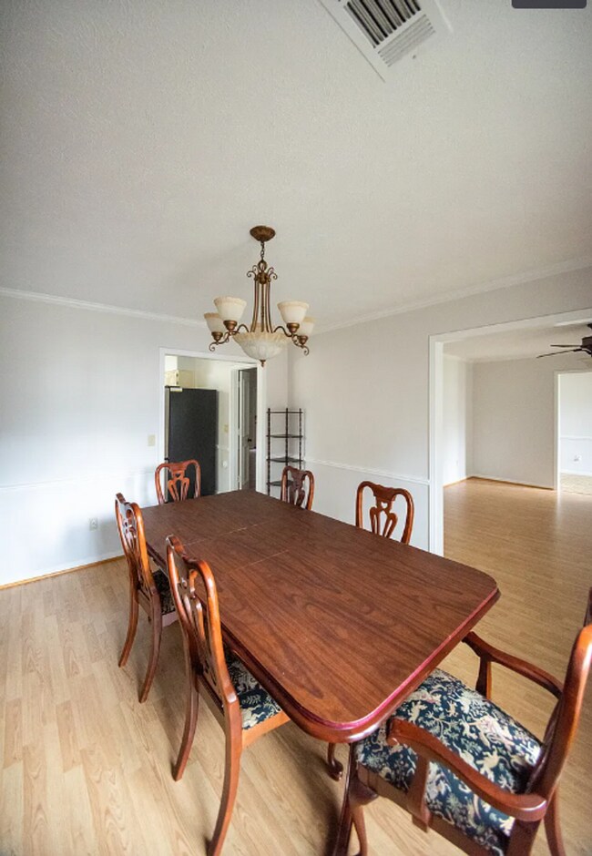 Building Photo - 3322 Shirehill Ln