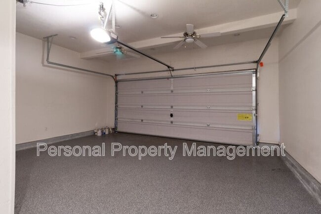 Building Photo - 2014 SW 11th St