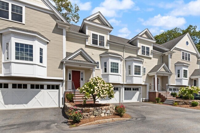 Building Photo - 10 Murray Ave