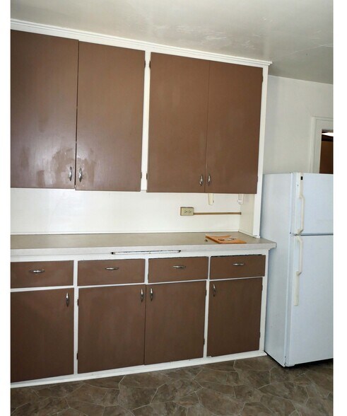 Building Photo - 1937 University Ave