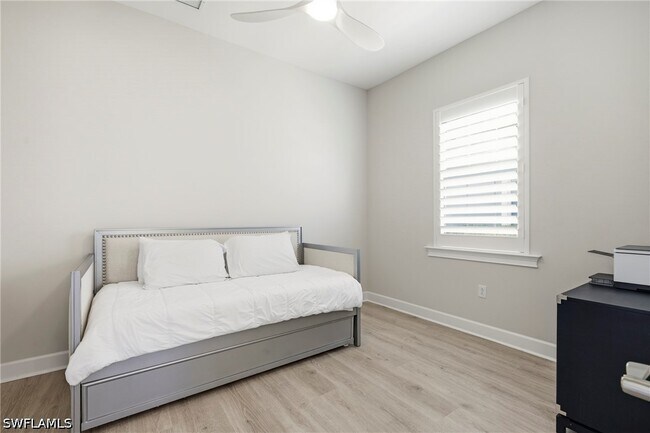 Building Photo - 5891 Haiti Dr