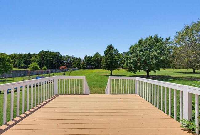 Building Photo - 2912 Oak Bridge Dr