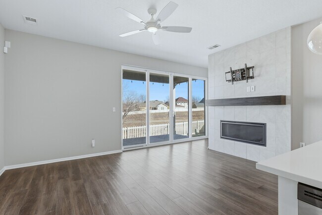 Building Photo - 8891 E 106th Pl