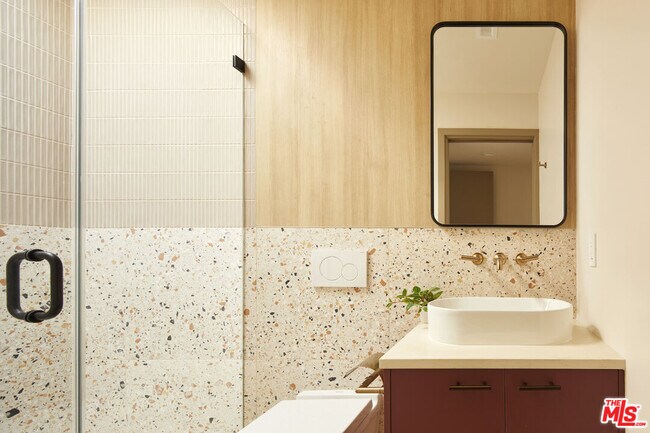 Building Photo - 12425 Texas Ave