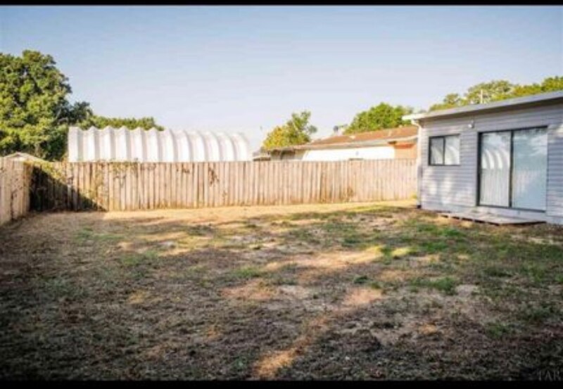 Building Photo - 1007 Rainbow Ave