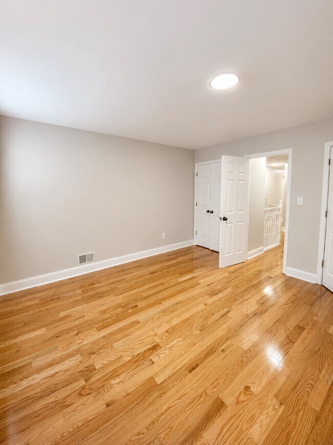 Building Photo - 2501 E Fayette St
