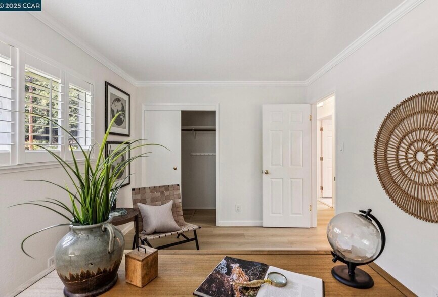 Building Photo - 1600 Springbrook Rd