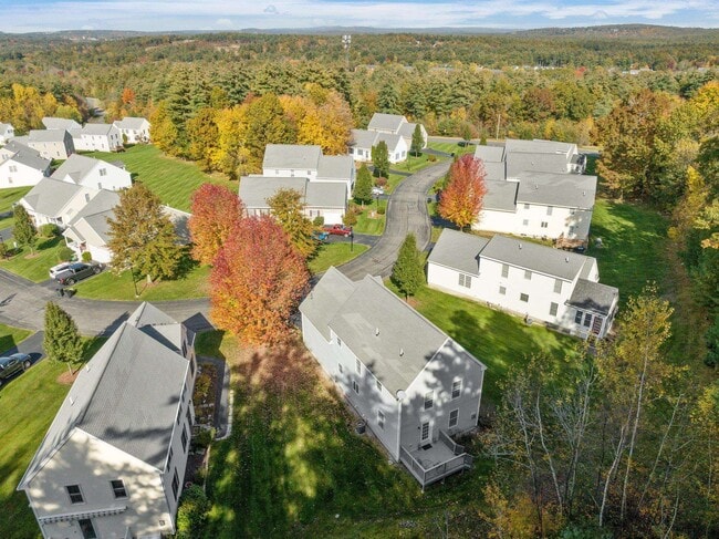 Building Photo - 131 Forest Hill Way