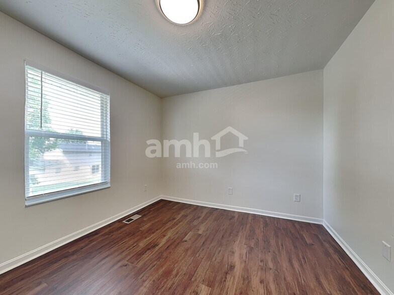 Building Photo - 6287 Glenmont Dr