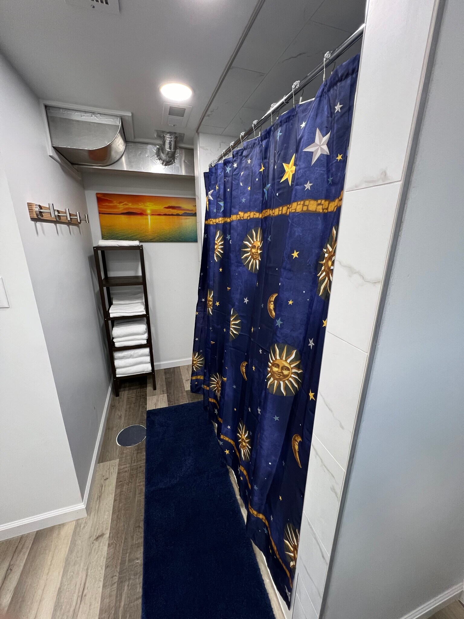 Building Photo - 2696 S Melbourne St