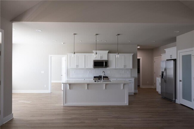 Building Photo - 817 Spurgeon Ln