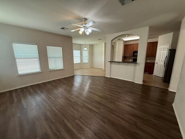 Building Photo - 1514 Kothman Dr