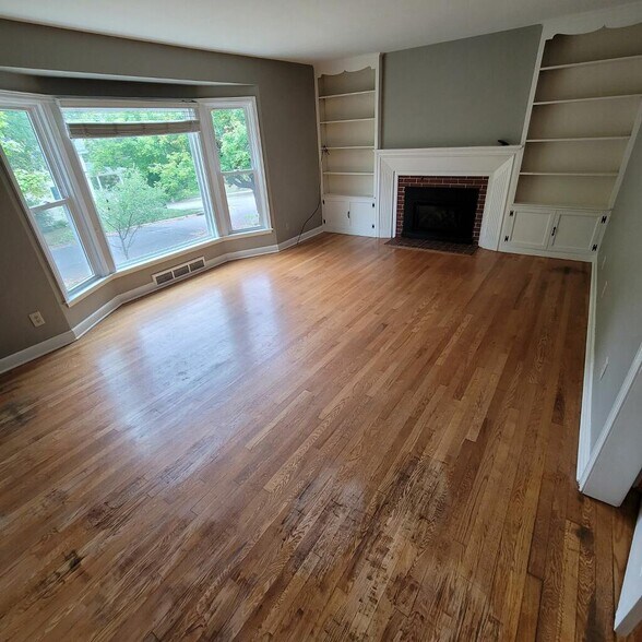 Building Photo - 215 N 12th St