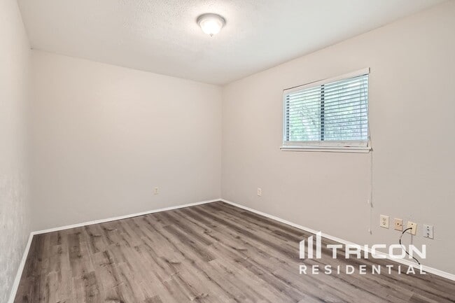 Building Photo - 6518 Greenspring Dr