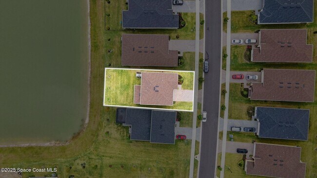 Building Photo - 715 Veridian Cir NW