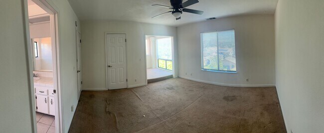 Building Photo - Celebrate 4th of July in Canyon Lake from your 3 bedroom / 2 Bath home with Lake View!