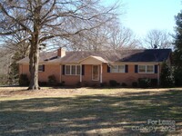 Building Photo - 10115 Elmsbrook Ln