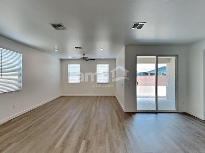 Building Photo - 13074 Mustang Crossing Rd