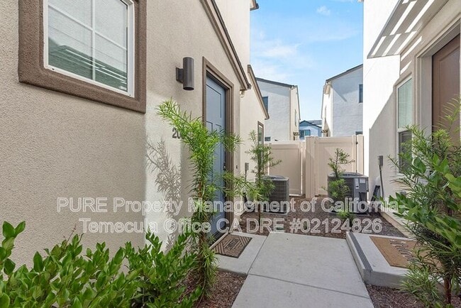 Building Photo - 208 Canopy Trails Pl