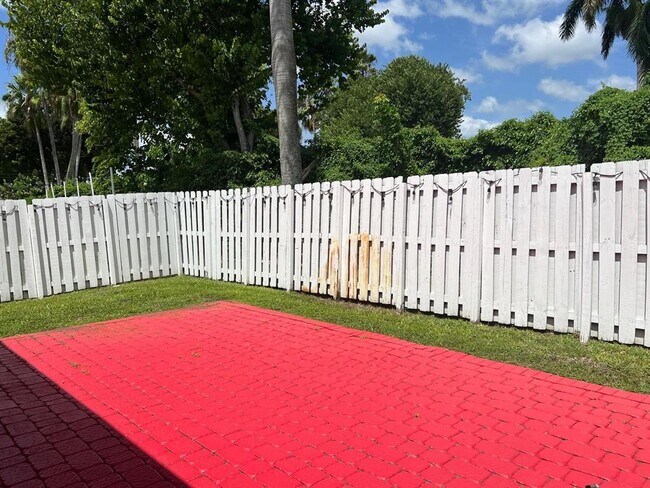 Building Photo - 2758 SW 129th Terrace