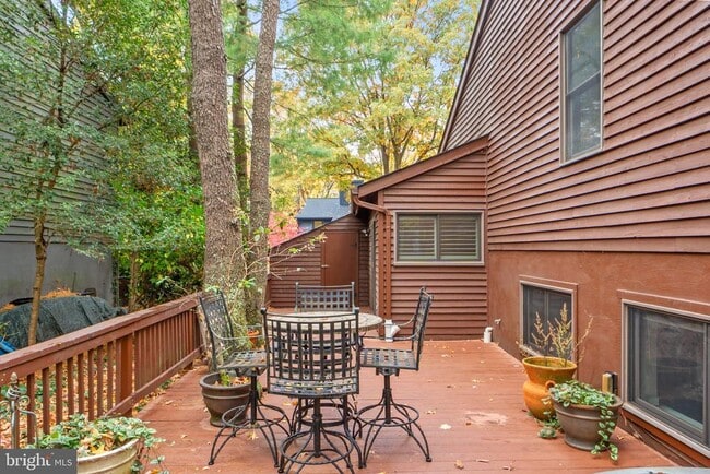 Building Photo - 1813 Glade Ct