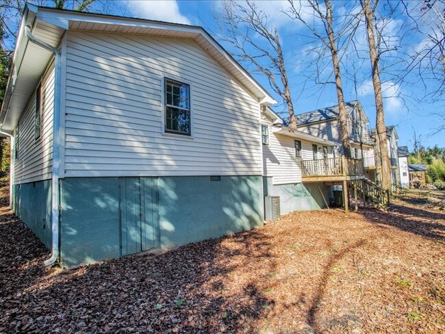 Building Photo - 109 Elcon Dr