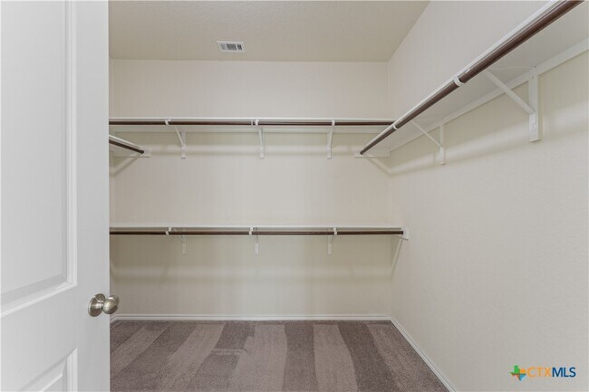 Building Photo - 942 Blue Violet