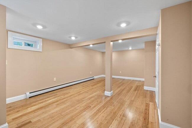 Building Photo - 316 Vane St