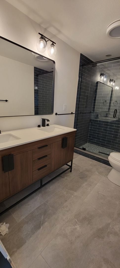 Building Photo - SPACIOUS 3 BEDROOM 2 BATH - ST. PETERSBURG, FL