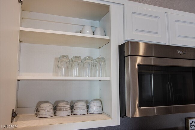 Building Photo - 5106 Stone Cove St