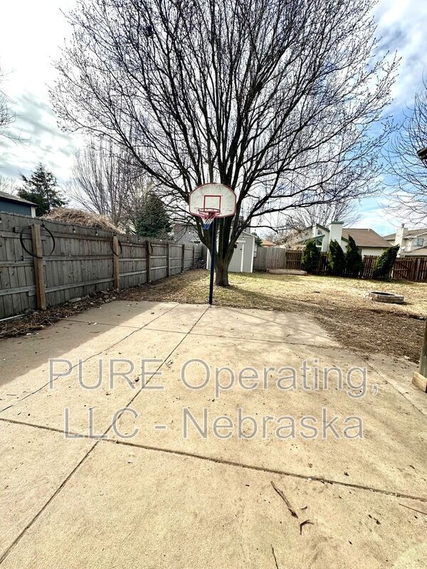 Building Photo - 5018 S 163rd St