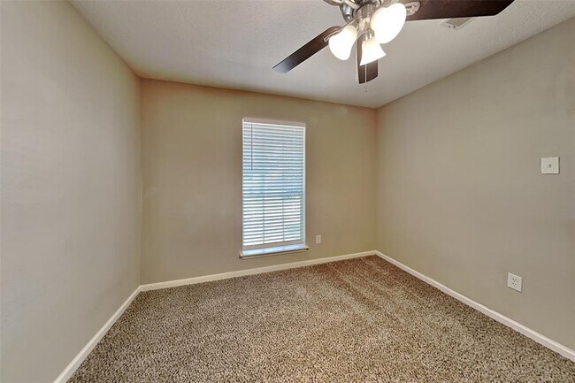 Building Photo - 14511 Cypress Falls Dr
