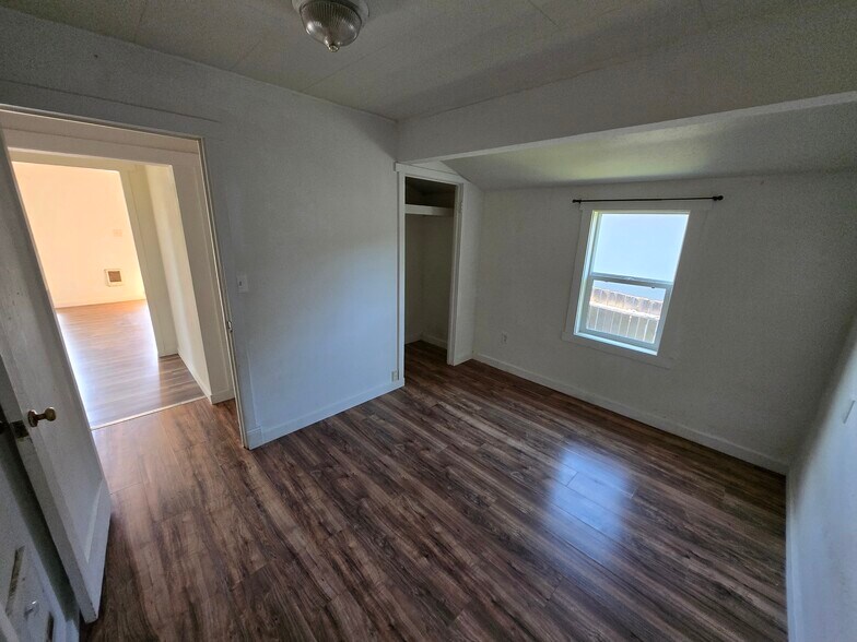 Building Photo - 510 N Collier St