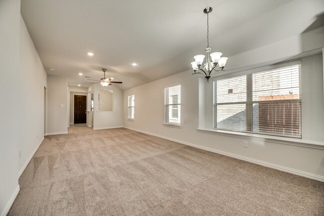 Building Photo - Perfect 3 bed 2 bath in new development in...