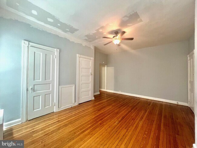 Building Photo - 1509 N Franklin St